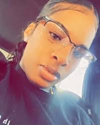 Jazmine Price's Instagram, Twitter & Facebook