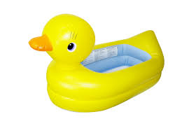 The adorable ducky tub has a contoured headrest and is fully padded for your baby's total comfort. Top 15 Best Baby Bathtubs