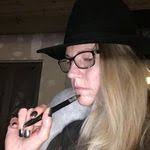 Lisa Ouimet's Instagram, Twitter & Facebook