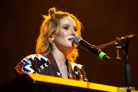 Елизавета монета (elisabeth monette) and лиза монеточка (lisa monetochka). Monetochka Vypustila Novyj Albom