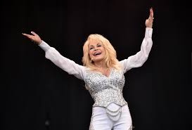 It was her professional career which made her millionaire. How Old Is Dolly Parton And What S Her Net Worth