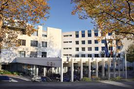 Die familienheim pforzheim bietet ihnen ein breites dienstleistungskonzept im wohnungsmarkt. Hausarzt Und Klinik Unter Einem Dach Notfallpraxis Pforzheim