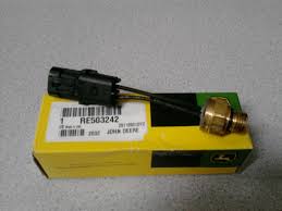 I'm going to take it out of the tractor shed and drain out that last drop to make sure in inside of the green tractor talk. Problem With John Deere 5105 Tractorbynet