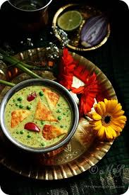 Nawabi Paneer Curry Recipe Simple Paneer And Peas Curry Recipe With Swiss Diamond Product Review And A Giveaway Indian Food Recipes Vegetarian Paneer Curry Recipes Curry Recipes
