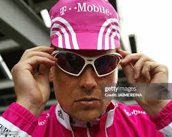 34 Ullrich Glasses Photos & High Res Pictures