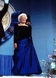 Barbara Bush National Museum Of American History First Lady Portraits First Lady American First Ladies