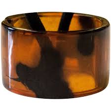 A cute cuff coated in glossy enamel lends an unexpected touch to your updo. Amazon Com Mia Tony Pony Acrylic Ponytail Cuff Ponytail Holder Hair Accessory Translucent Tortoise Brown 0 75 Inches Wide For Women Teens Girls Beauty