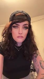 Jena Gray's Instagram, Twitter & Facebook