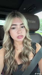 Embreighcourtlyn Hair Tut