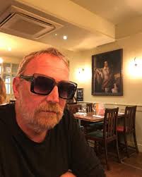 An absolute scorcher from The Sha La La's last night at SL 🔥 • Packed to  the brim with good people and good energy... was really amazing to see so  many new