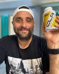 Edward Amador's Instagram, Twitter & Facebook