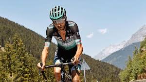 The 2021 tour de france is underway and the race is scheduled to finish on sunday the 18th of july. Tour De France Zuschauerin Lost Massensturz Bei Erster Etappe Aus Stern De