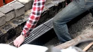 Canalina a fessura in calcestruzzo. Hauraton Parte 3 Installazione Della Canaletta Recyfix Installazione Della Canalette Youtube