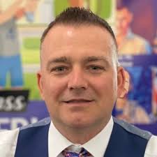 🚨 Matthew Livelsberger Video Why in the world is Matt Livelsberger  cleaning dirt off of the Tesla Cybertruck he intends to blow up?