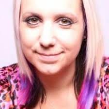 Amy Jinks's Instagram, Twitter & Facebook