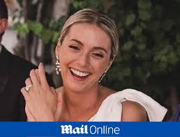 How To Fix Your Smile Without Resorting To Turkey Teeth! Woman Reveals UK  Dental Procedure That Restored Her Confidence