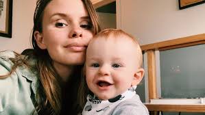 Lea clermont dion is an author, feminist, television and radio host, and body image advocate. Lea Clermont Dion Enceinte De Son Deuxieme Bebe Gnocchi Mitsou Magazine