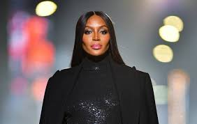 She has graced the covers of more than 500 magazines during her career, and has been featured in campaigns for burberry, prada, versace, chanel, dolce & gabbana, marc jacobs, louis vuitton, yves saint laurent and valentino. Naomi Campbell Talks The Moment She Became A Mom