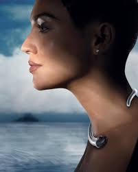 One of the many advertisements to emerge from the half-a-century-long  artistic partnership between legendary Tiffany & Co. designer Elsa Peretti  and photographer Hiro. Pictured here is Peretti's iconic Claw design.  #TiffanyAndCo #ElsaPeretti #