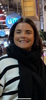 Natalie Pollock's Instagram, Twitter & Facebook