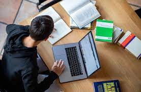 Inhalte, voraussetzungen, karriere und gehalt in der mit einem iu fernstudium kannst du jederzeit starten, studierst bequem von zu hause und kannst das angebot. Hochschulen In Der Region Stuttgart Ein Studium Klappt Auch Am Rande Der Alb Region Land Stuttgarter Nachrichten