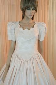 Maybe you would like to learn more about one of these? Abito Da Sposa 80s Vintage Degli Anni 1980 Principessa Etsy