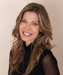 Behind every successful train ride is a dedicated, hard-working team! 👋🏼  Say hello to Amy, our wonderful general manager here at Gettysburg. When  she is not hard at work, you can find