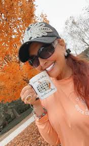 Enjoy the last day of October and be happy everytime in your life