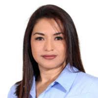 Laura Crispin's Instagram, Twitter & Facebook