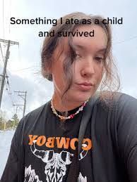 Alisa York's Instagram, Twitter & Facebook