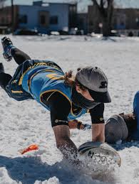 thirty-two magazine (Spring issue) by thirty-twotouchmagazine