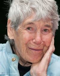 Genny Smith's Instagram, Twitter & Facebook