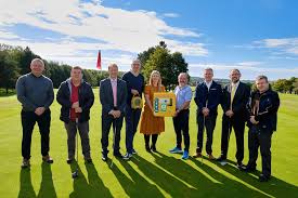Annanhill Golf Club and North West Bowling Club receive community  defibrillators