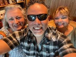 What a great way to start the day! Straight from the gym to dreams! Jana Carter  Freeman and Maryanne Navickas are