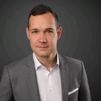 2700+ profilů „Poch“