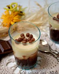 Che delizia!sì, perché è forse la parte più golosa di tutta la ricetta. Bicchierini Di Crema Al Cioccolato E Mascarpone Dolce Al Cucchiaio