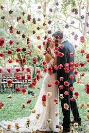 Cheap Wedding Decorations Which Look Chic See More Http Www Weddingforward Com Cheap Wedding Dec Cheap Wedding Decorations Wedding Decorations Our Wedding Affordable wedding gifts that totally look expensive. cheap wedding decorations which look