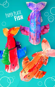 Diy paper fishes on wall, 3d papercraft fish, easy paper model sculpture, origami, pdf animal trophy, paper craft template kit, pepakura. Colorful 3d Paper Plate Fish Craft And Our 10 Favorite Fish Books Pink Stripey Socks