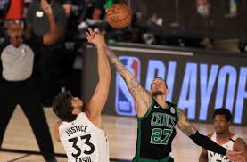 The raptors face off against the orlando magic tomorrow night at 8 p.m., but toronto's next home game (aka your chance to score a seat in the virtual stands) is this friday at 9 p.m. Boston Celtics Vs Toronto Raptors Game 3 How To Watch Live Stream