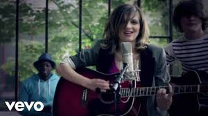 L'homme de la situation lyrics. Amandine Bourgeois L Homme De La Situation Clip Officiel Youtube