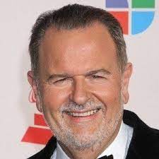 Raúl De Molina - Age, Family, Bio | Famous Birthdays