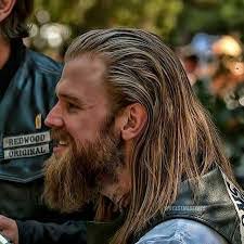 Diane Bohl's Instagram, Twitter & Facebook