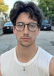 Josh Manheim's Instagram, Twitter & Facebook