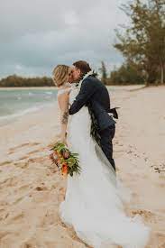 The Top 10 Wedding Venues In Oahu Hawaii Wedding Photographer Sheyanne Lyn In 2021 Hawaii Wedding Photographer Hawaii Photographer Hawaii Wedding Photography