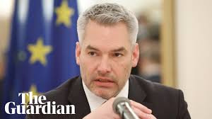 Austrian chancellor confronts Putin over Ukraine war crimes