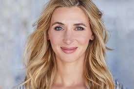 3 Fragen an Kathy Savannah Krause by Bintu Cham