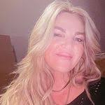 Lori Gott's Instagram, Twitter & Facebook