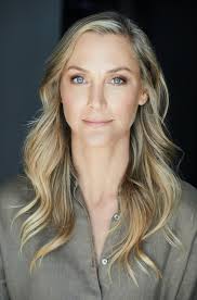 Totally Completely Fine" Juan De Vacaciones (TV Episode 2023)