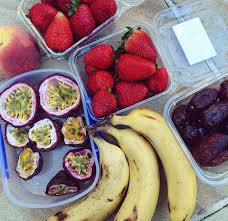 Bananas Passion Fruit Strawbs Peach And Medjool Pretty Food Food Healthy Foodie