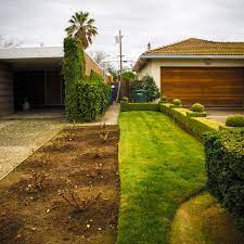 You will find 17 different front yard landscaping ideas to have a versatile setting to relax and enjoy the beautiful view. Where Front Yards Collide Property Lines In Pictures
